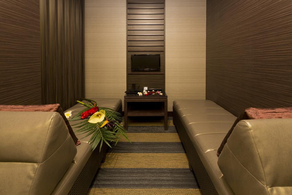 Hotel Crea (Adults Only) 冈山 外观 照片