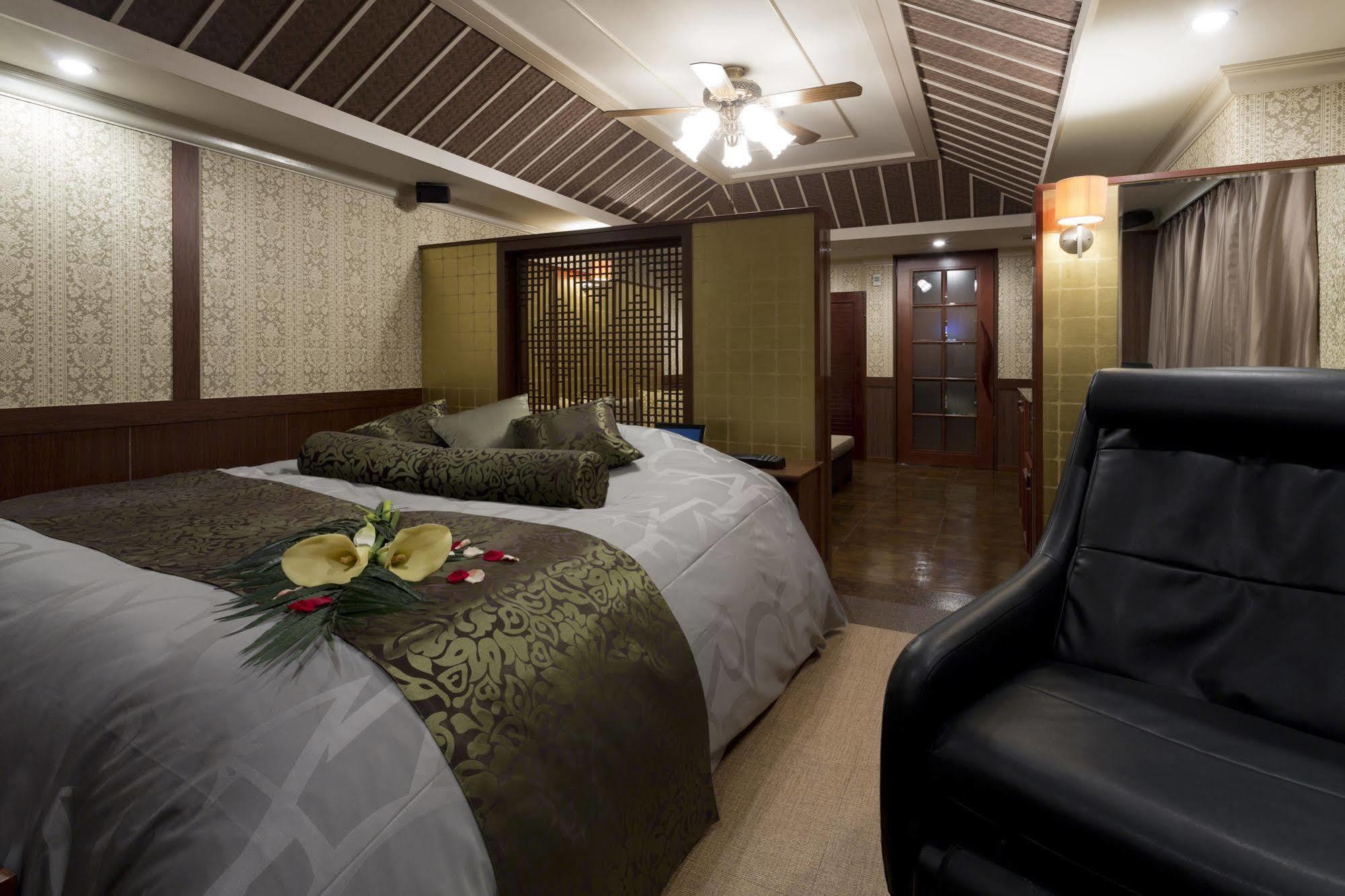 Hotel Crea (Adults Only) 冈山 外观 照片