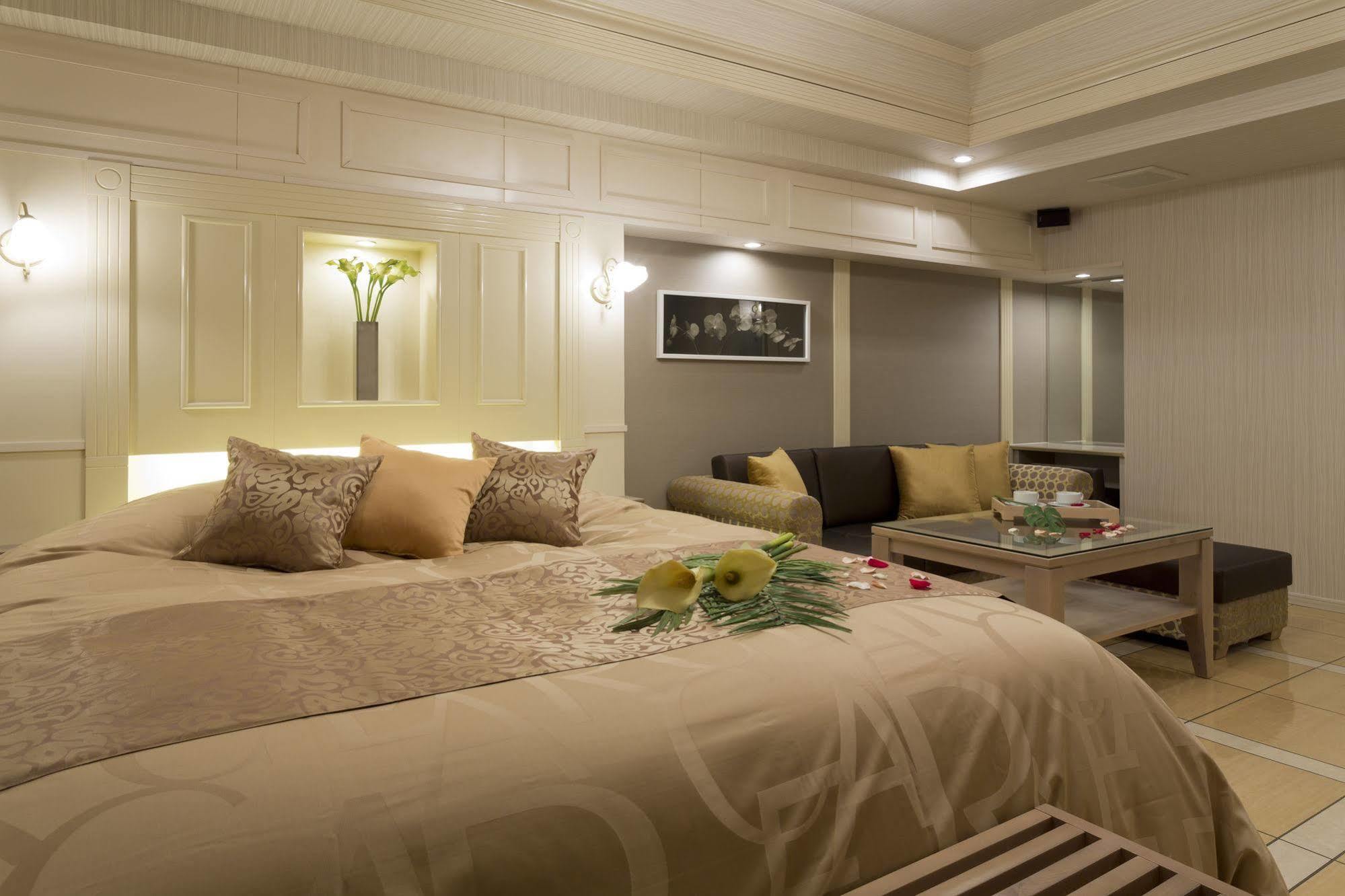 Hotel Crea (Adults Only) 冈山 外观 照片