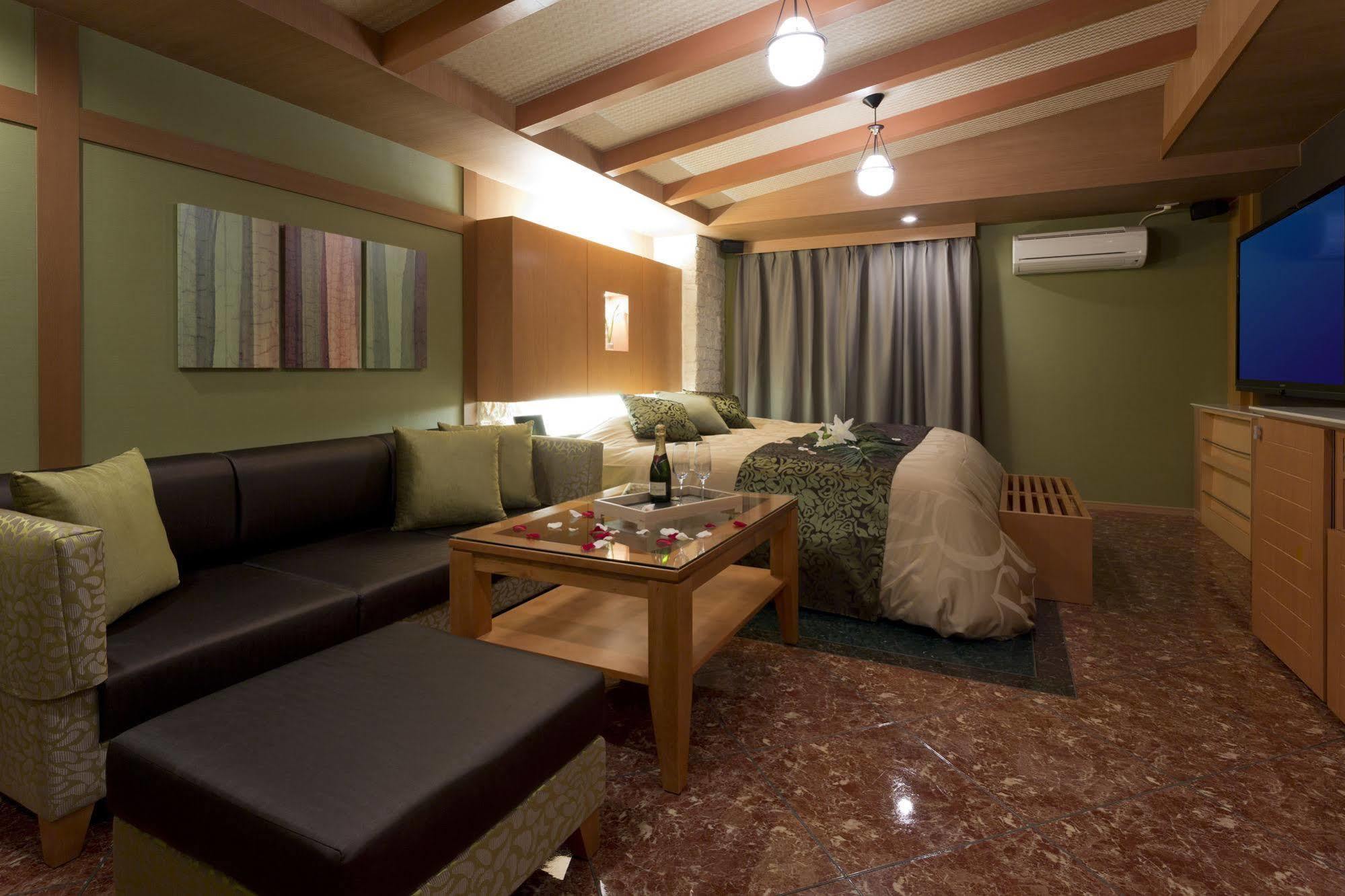 Hotel Crea (Adults Only) 冈山 外观 照片